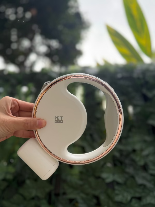 3-In-1 Smart Retractable Leash